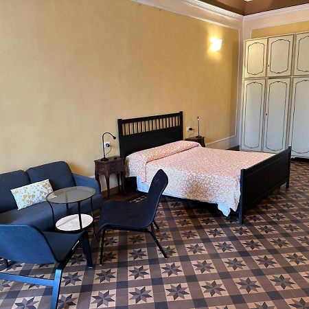 מלון פונטרמולי Casa Cavour מראה חיצוני תמונה