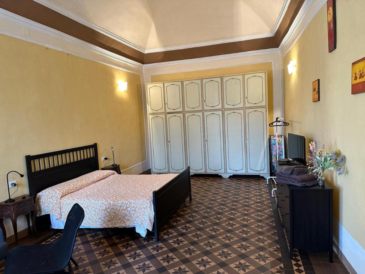 מלון פונטרמולי Casa Cavour מראה חיצוני תמונה