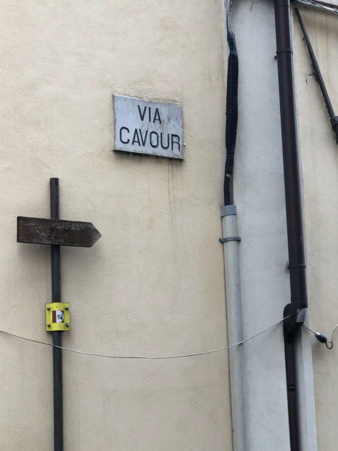 מלון פונטרמולי Casa Cavour מראה חיצוני תמונה